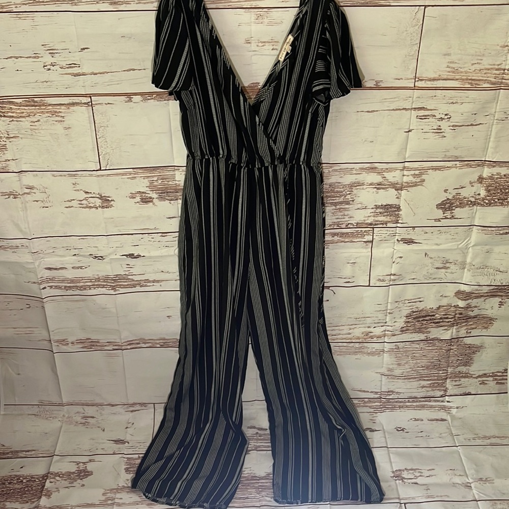💙🤍 Striped Jumpsuit